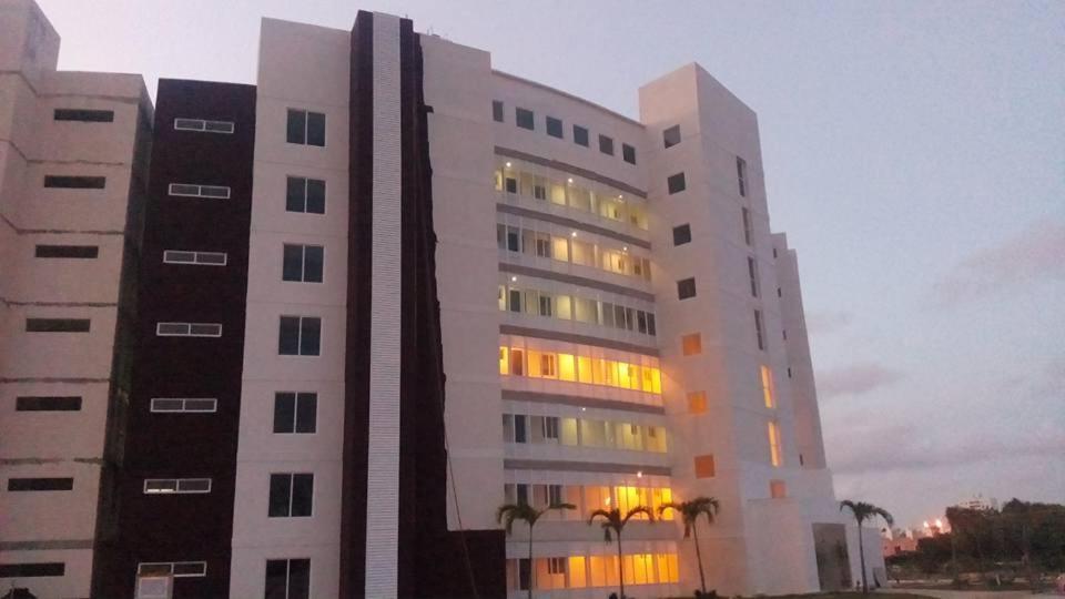 Departamento En Cancun Con 7 Albercas Tipo Playa Y Laguna Εξωτερικό φωτογραφία